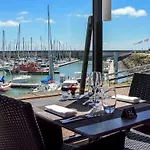 Ibis Port De Plaisance Hotel 3*