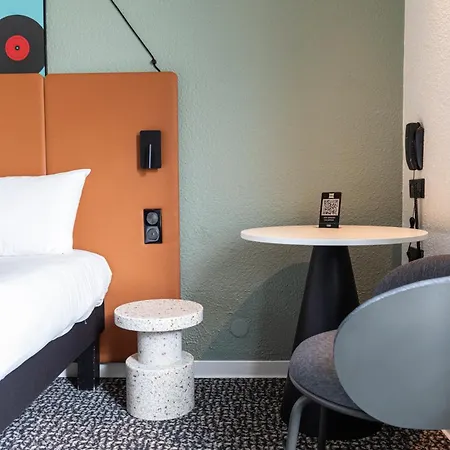 Ibis Port De Plaisance 3* Granville