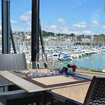 Hotel Ibis Port De Plaisance