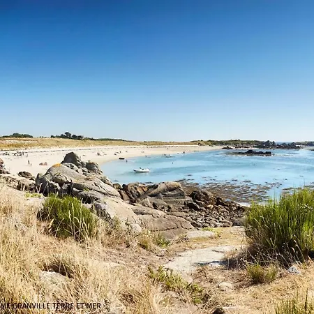 Ibis Port De Plaisance Hotel 3*