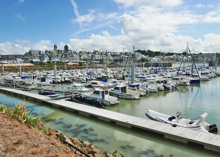 Ibis Port De Plaisance Granville