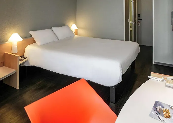 Ibis Port De Plaisance Granville