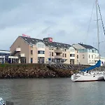 Ibis Port De Plaisance 3* Granville
