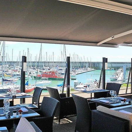 Ξενοδοχείο Ibis Port De Plaisance 3*
