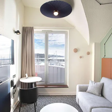 Ibis Port De Plaisance 3* Granville