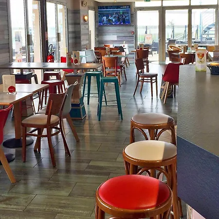 Ibis Port De Plaisance 3* Granville