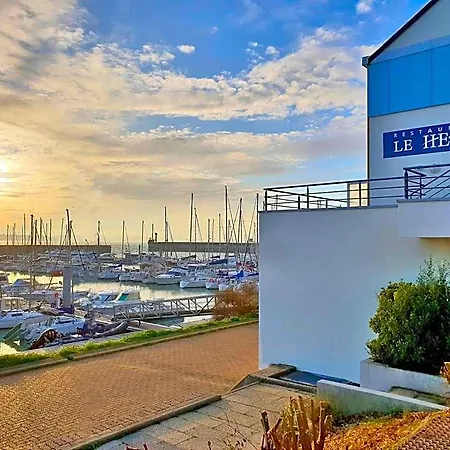 Hotel Ibis Port De Plaisance