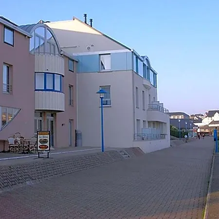 Ibis Port De Plaisance 3* Γκρανβίλ