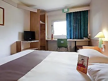 Hotel Ibis Port De Plaisance