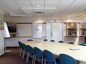 Hotel Ibis Port De Plaisance 3*
