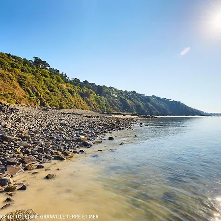 酒店 格朗维尔普莱桑斯港宜必思酒店 3*