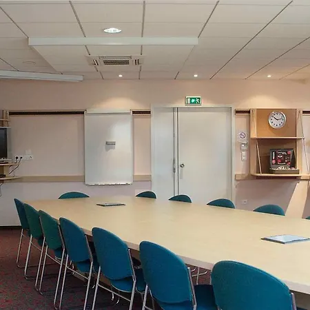 Hotel Ibis Port De Plaisance 3*
