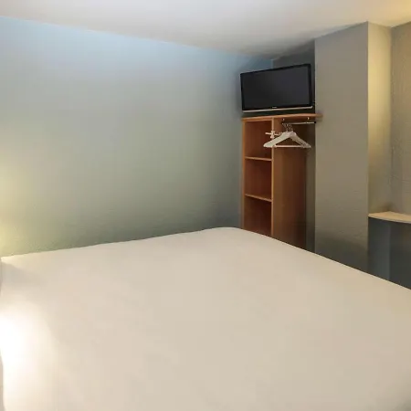 Ibis Port De Plaisance Hotel Granville