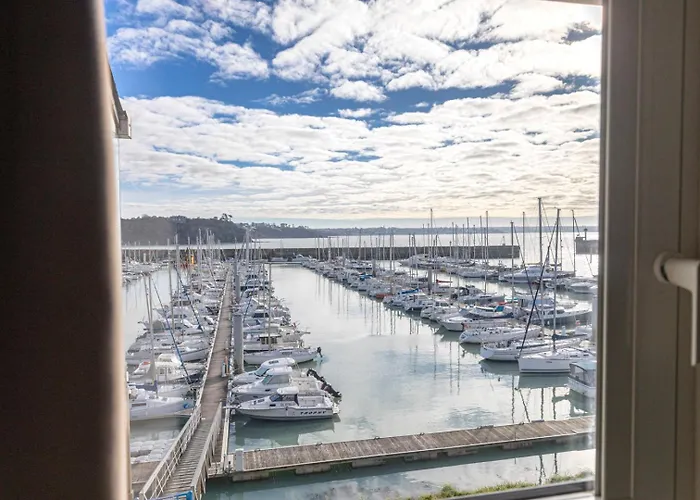 Hotell Ibis Port De Plaisance 3*