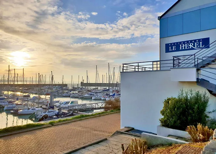 Ibis Port De Plaisance Otel Granville