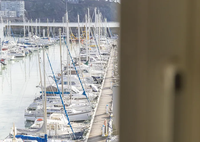 Ibis Port De Plaisance Hotell Granville