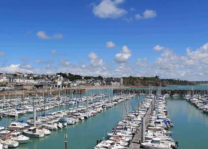 Ibis Port De Plaisance Hotell Granville