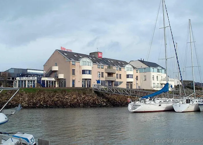Ibis Port De Plaisance 3* Granville
