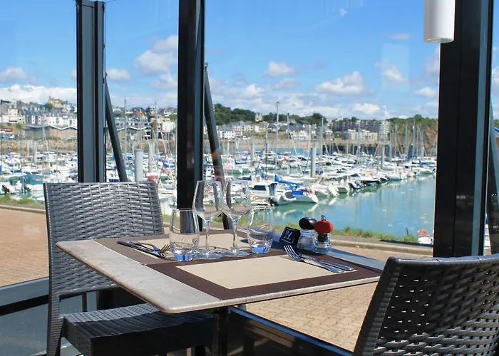 Hotel Ibis Port De Plaisance