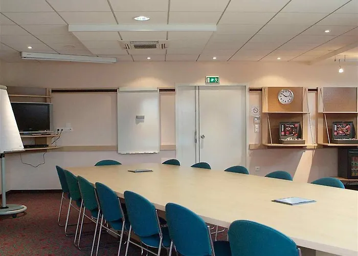 Hotell Ibis Port De Plaisance 3*