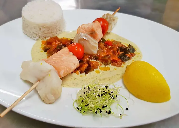 Ibis Port De Plaisance 3* Granville