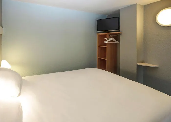 Ibis Port De Plaisance Hotel Granville